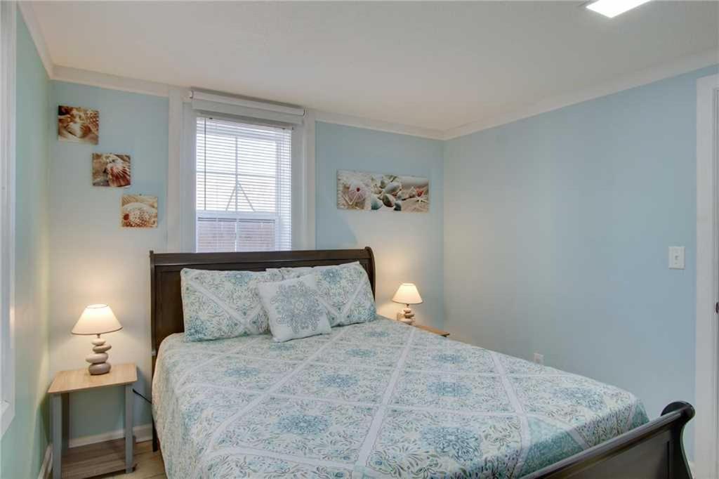 23 Center St - Sunny Side Down - Downstairs Apartment Folly Beach Ruang foto