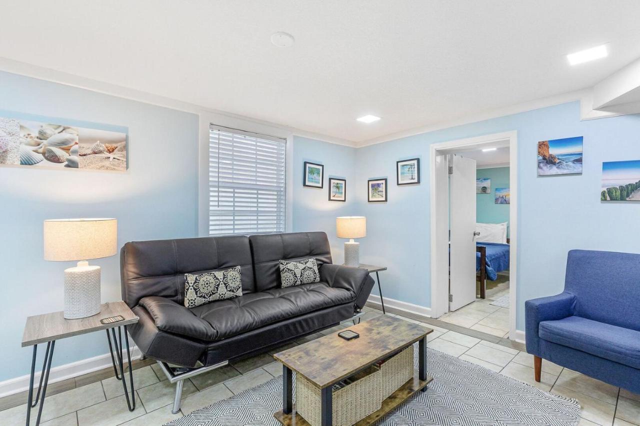 23 Center St - Sunny Side Down - Downstairs Apartment Folly Beach Bagian luar foto