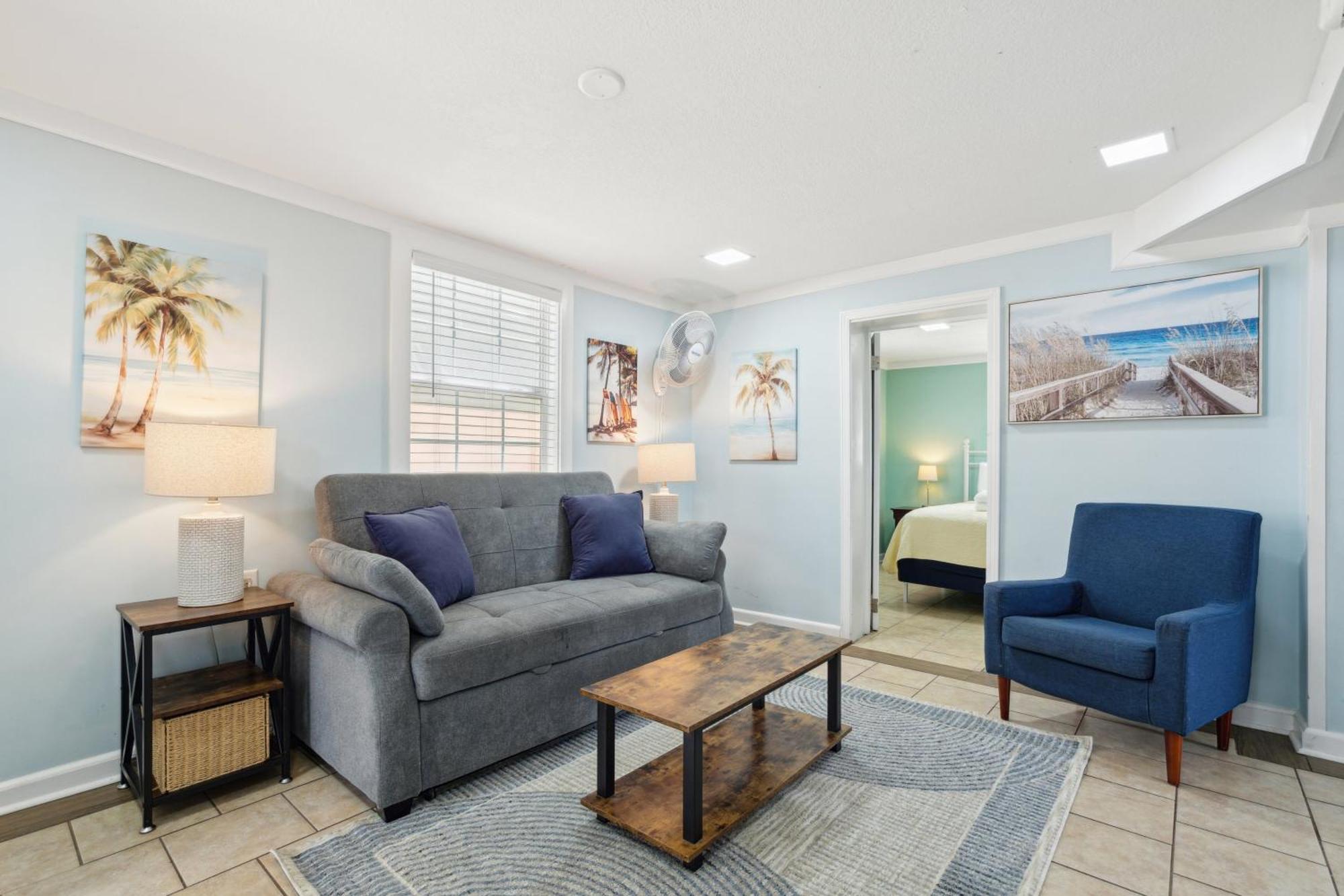 23 Center St - Sunny Side Down - Downstairs Apartment Folly Beach Bagian luar foto